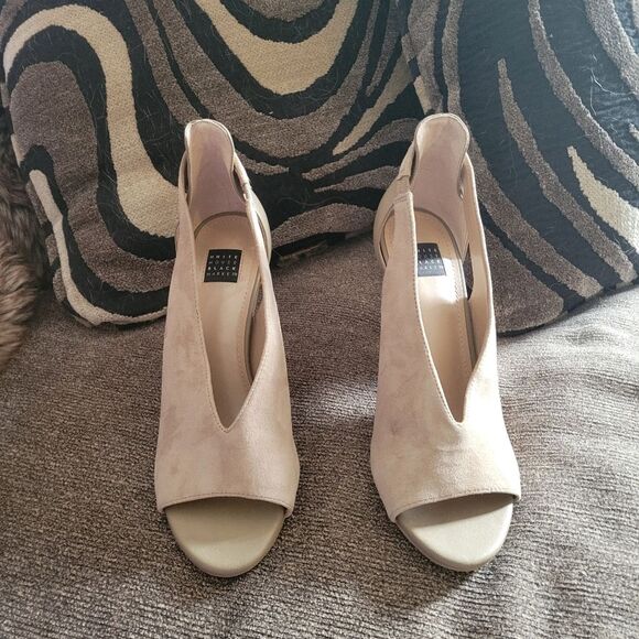 White House black market suede feel beige open toe heels size 7M - Picture 2 of 8